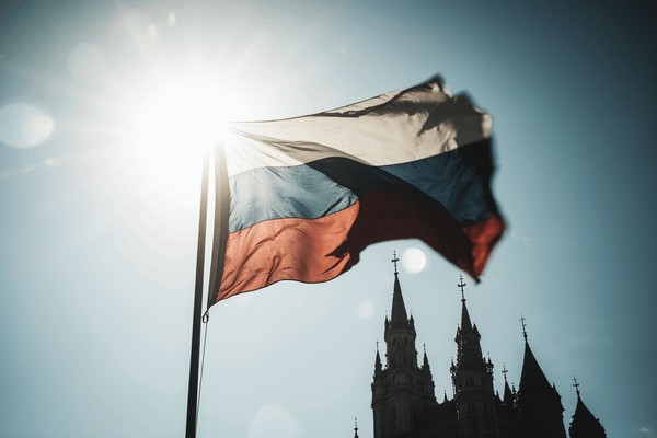 Показ видеоролика «Гордо реет флаг России»
