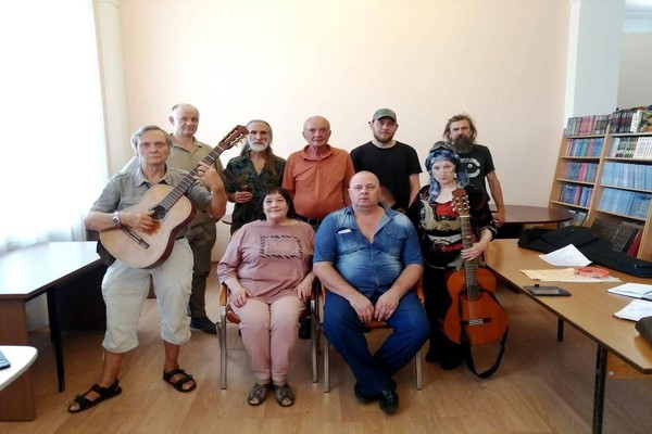 Музыкально-поэтическая встреча «В поисках счастья»