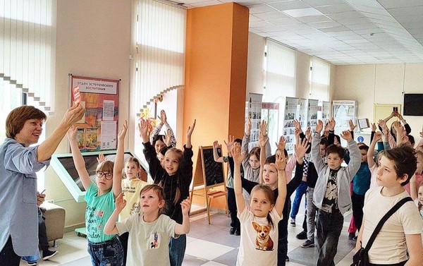 Познавательное мероприятие «Ты гордость наша, трехцветный Российский флаг»