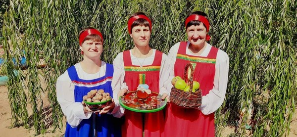 Праздничная программа «Три Спаса – три запаса»