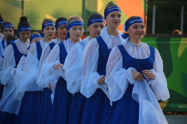 Концерт, посвящённый Дню Государственного флага России «Три цвета русской славы!»