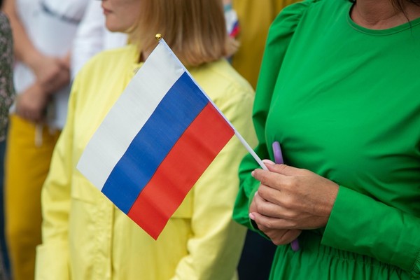 Акция, посвящённая Дню Российского флага «Российский триколор»