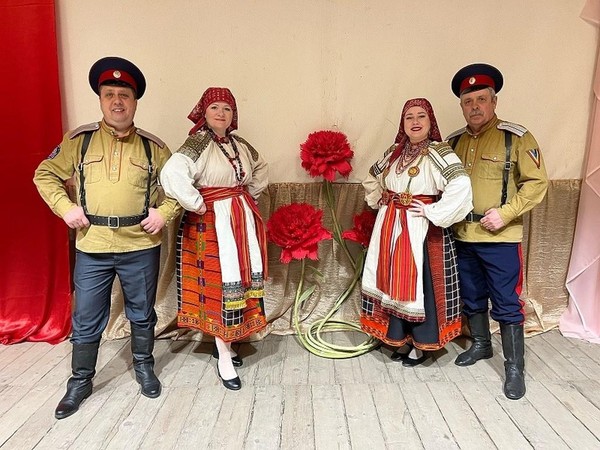 Музыкальный вечер «С казачьей песней жить нам веселее!»