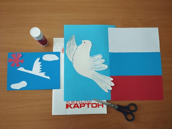 Мастер-класс «Сувениры в цветах российского флага»