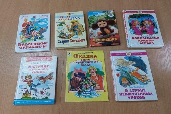 Выставка «Книжная фильмотека»