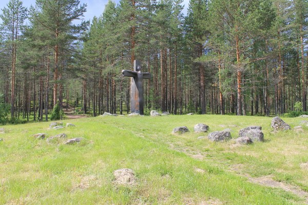 Мраморный каньон и «Рускеала» из Петрозаводска