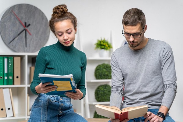 Встреча «Обсуждение книги Брайана Ли о Мэлли»