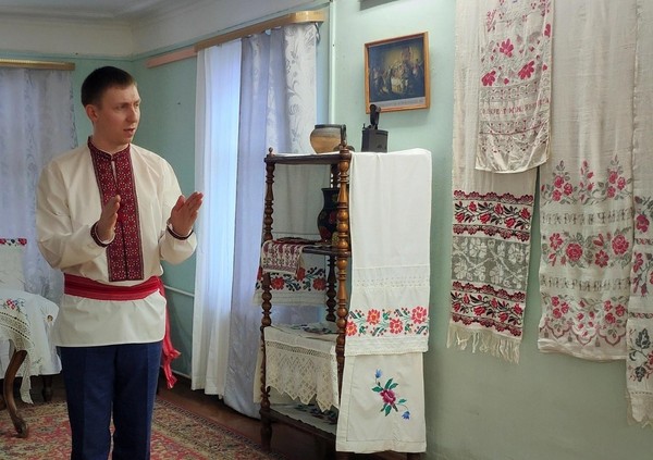 Тематическая программа «Фольклор, народный костюм, традиции русского черноземья»