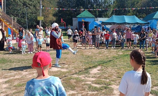 Праздничная программа «С любовью к городу»