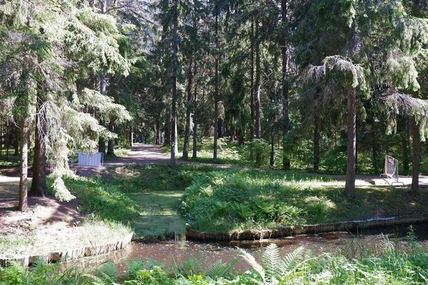 Экскурсия по парку музея-усадьбы «Пенаты»