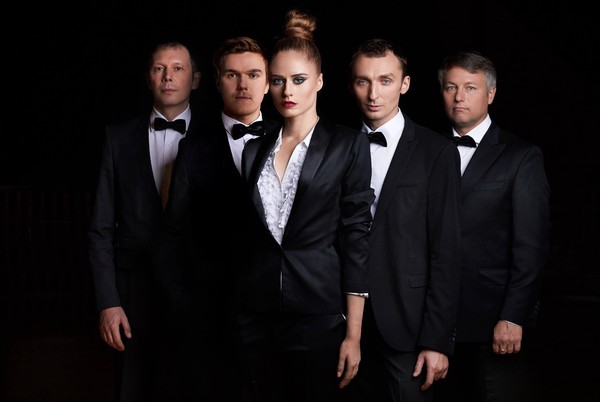 Elena et les Garçons. Музыкальное путешествие во времени на семи языках