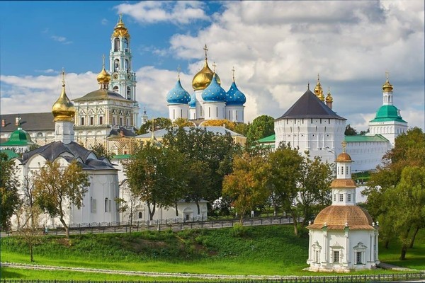 Авторская программа экскурсовода Ирины Кальвиной «Дорога в Лавру»