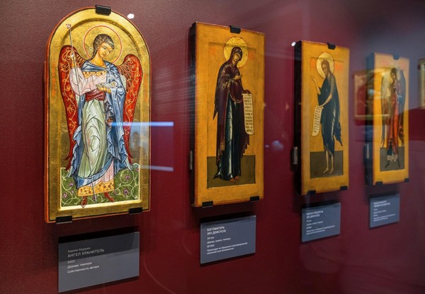 Выставка «Сокровища Божественного мира: японские иконы Хироко Кодзуки»