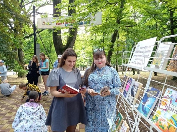 Урок-импровизация в летнем читальном зале