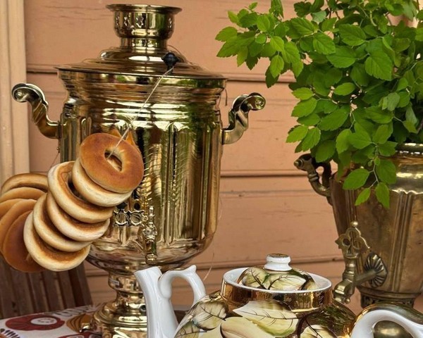 «Встречи у самовара»