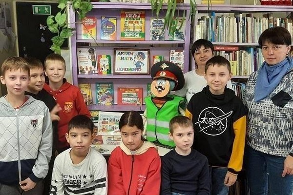 Час дорожных знаков «Соблюдаем правила дорожного движения»