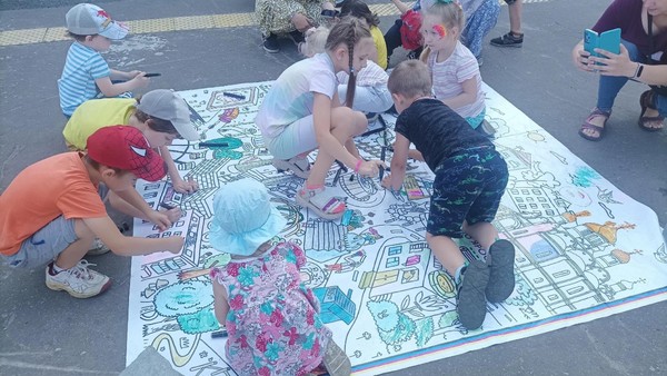 «Волшебство раскраски »Игровая программа ко Дню книжки-раскраски