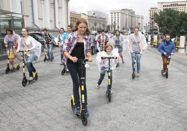 Самокатное приключение «Светофор Светофорыч и Мадам Авария»