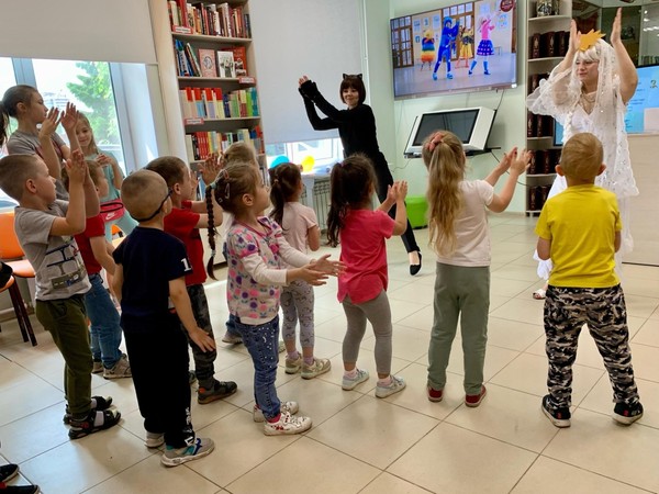 Акция «Котодень в библиотеке»