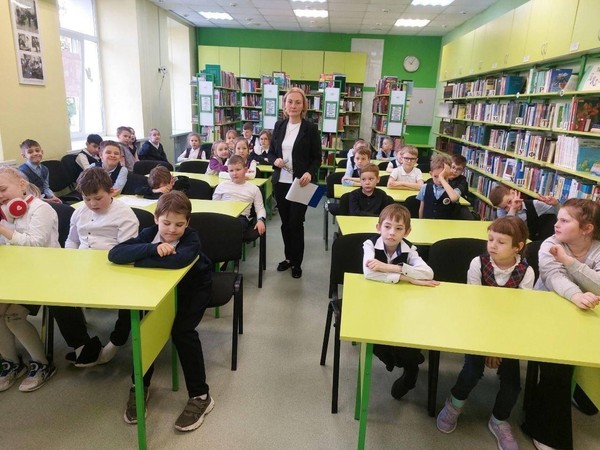 Литературная минутка в дни школьных каникул «И в шутку, и всерьёз»