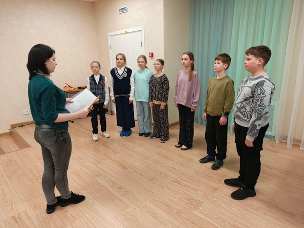 Познавательный час «Обряды и песни Пасхального периода»
