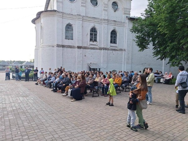 Концерт «Звучала музыка с небес...»