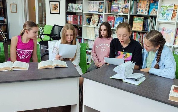 Книжный путеводитель «Как читать Горького»