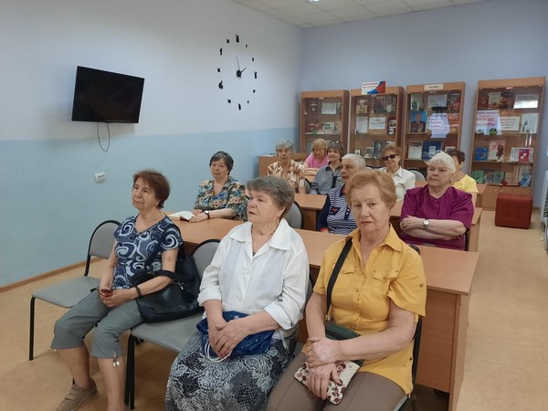 Михаил Зощенко – и в шутку и всерьёз
