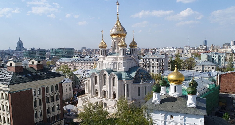 Бесплатная экскурсия «Куртизанки и святые на Сретенском холме»