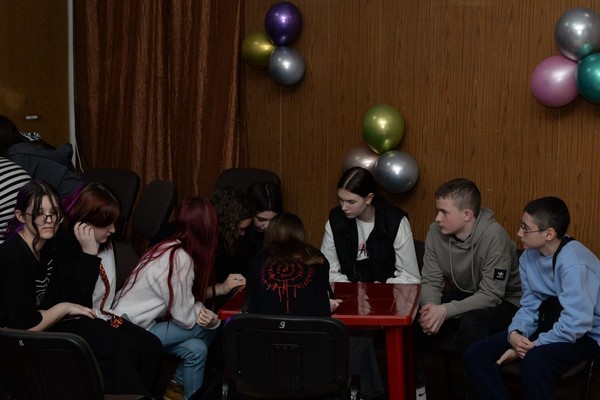Познавательно-образовательная игра «Знатоки»