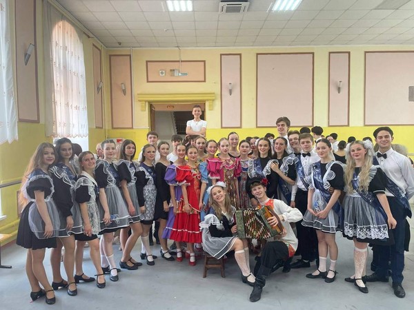 Торжественная линейка «Здравствуй, школа!»