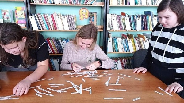 Литературный турнир «Всем хотим сказать, что очень нравится читать!»