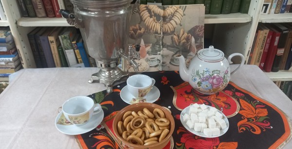 Литературная чайная «За чаем не скучаем»