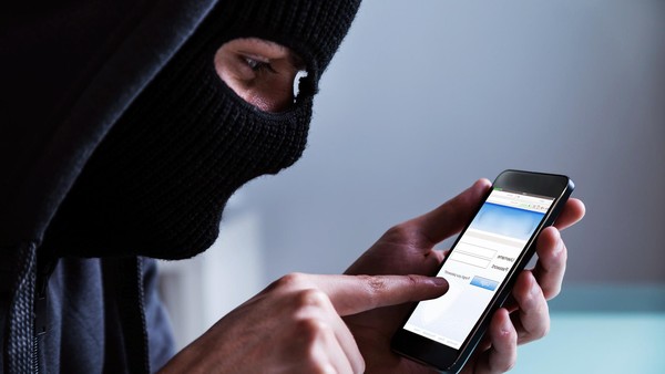Информационный дайджест «Мошенники. Опасность в телефоне»