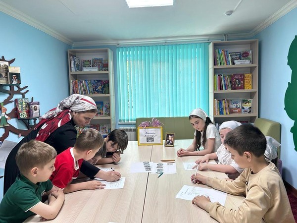 Деловой брифинг «Библиотека – окно в мир»