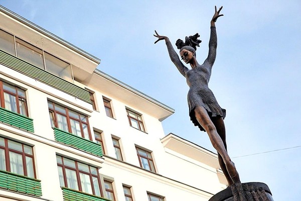 Сборная экскурсия по Музею-квартире Майи Плисецкой и выставке «Митрошин. Плисецкая. Балет. Скульптура как движение»