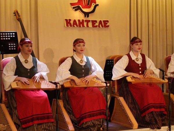 Мастер-класс по игре на кантеле