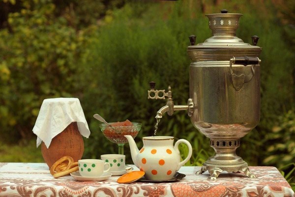 Костюмированная лекция «Чайная история с ароматом»