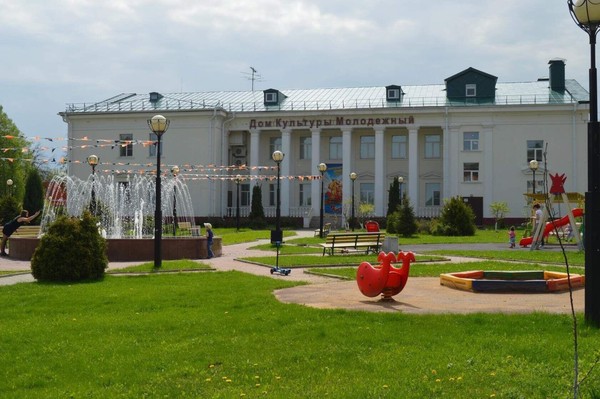 Празднование дня посёлка Молодёжный – «Милый сердцу городок»