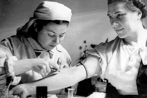 Исторический киносеанс «Капли добра спасают жизнь»