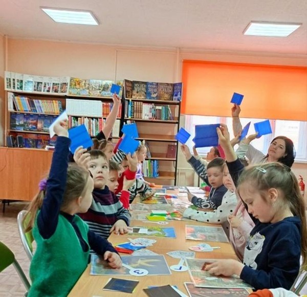 Литературный час «Веселые истории о школе»