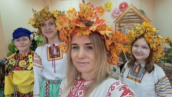 Фолкуорок «Осенинные песни»
