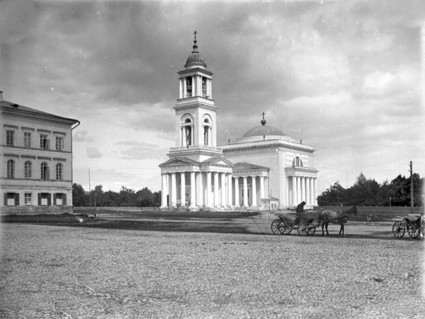 С Днем рожденья, любимый город