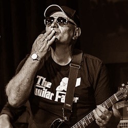Гия Дзагнидзе & Modern Blues Band