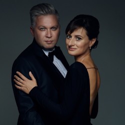 И дуэт, и соло. А.Рогалева и Д.Петров