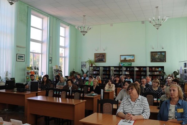 Усадьбы Смоленщины, соседних и приграничных территорий как центры хозяйственной и культурной жизни