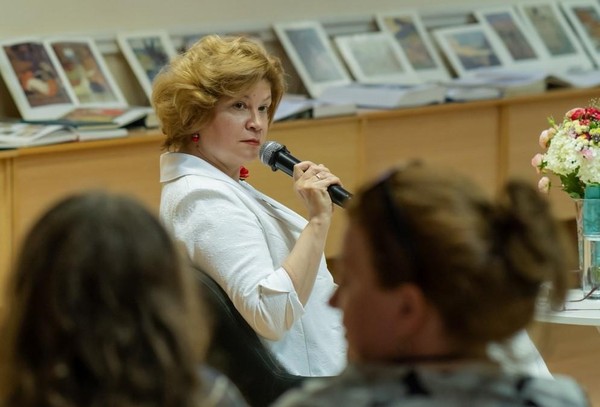 Лекция «Искусство как оружие. Песни и фильмы, вдохновлявшие на Победу»