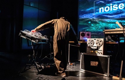 Noiseroom