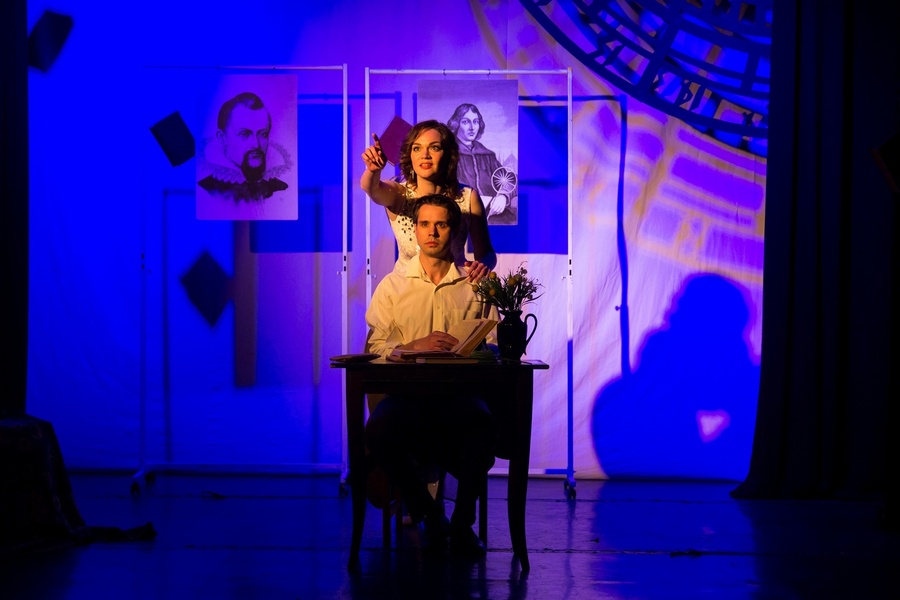 "Безымянная звезда" лирическая комедия, мелодрама