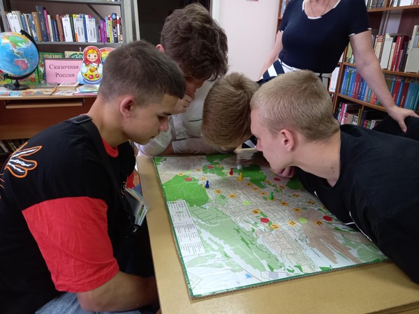 Игра «Имена на карте города»